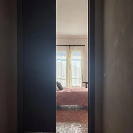 Casa Abeille アパート ラシオタ