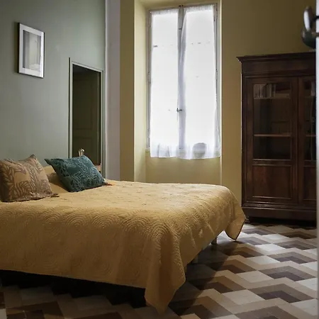 Casa Abeille