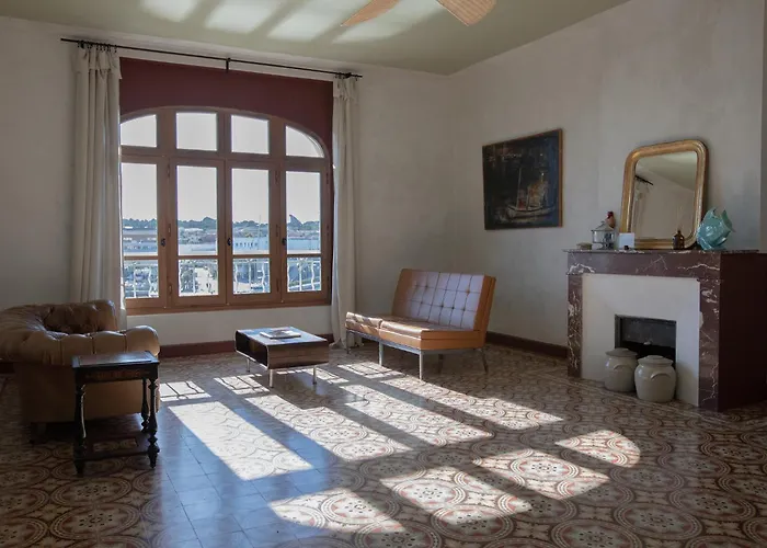 Casa Abeille
